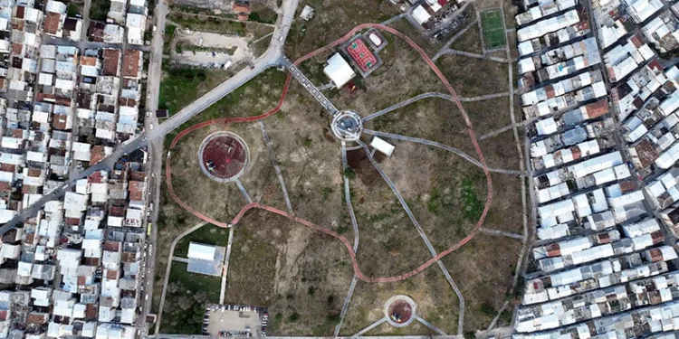 Teoman Özalp Parkı, yenilenen yüzüyle hizmette