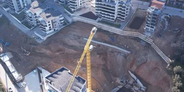 Bursa’da inşaat çalışması siteyi yerinden oynattı