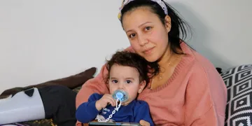 Depremde kaybolan bebeğini 27 gün sonra buldu