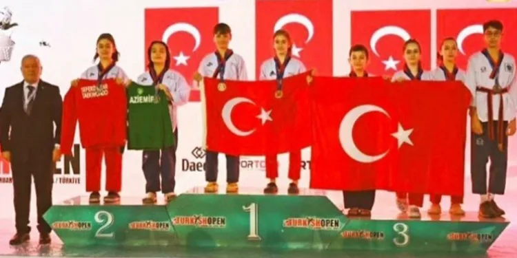 Uluşehir Bursa Camileri Spor Kulübü, uluslararası turnuvaya damga vurdu