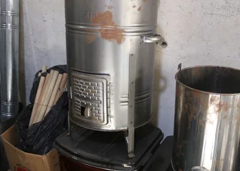 Kış yaşanmayınca sobalar elde kaldı