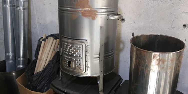 Kış yaşanmayınca sobalar elde kaldı