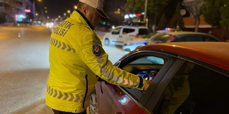 Balıkesir’de 67 araç trafikten men edildi
