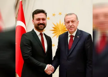 AK Parti İlçe Başkanı Bayar partisinden istifa etti