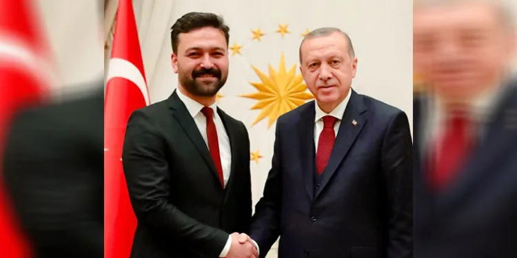 AK Parti İlçe Başkanı Bayar partisinden istifa etti