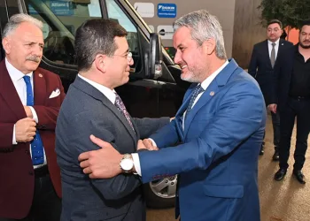 Başkan Tütüncü iş adamlarıyla buluştu