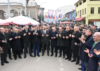 Başkan Aktaş: “İş bilenin, kılıç kuşananın”