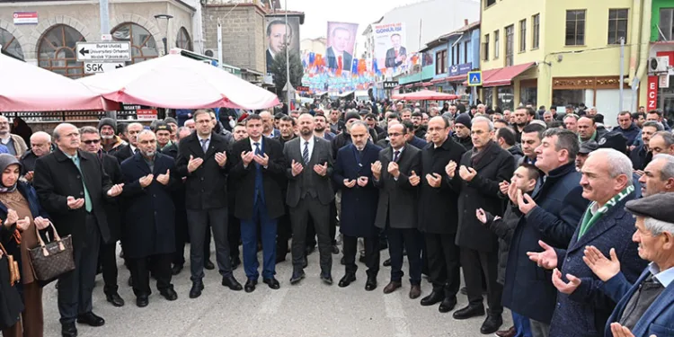 Başkan Aktaş: “İş bilenin, kılıç kuşananın”