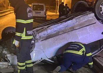 Takla atan otomobilin kaza anı kamerada