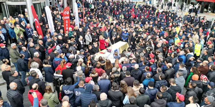 İzmit Belediyesinde toplu sözleşme coşkusu