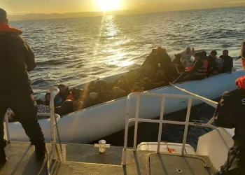 Ayvalık’ta düzensiz göçmen operasyonu