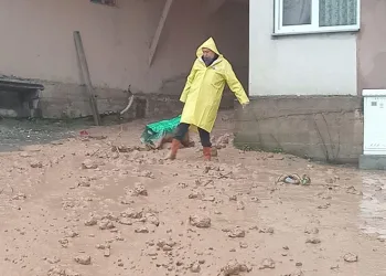 Artvin’de şiddetli yağışlar taşkınlarına neden oldu