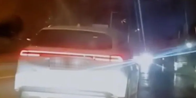 Trafikte zikzak çizerek trafiği tehlikeye düşürdü