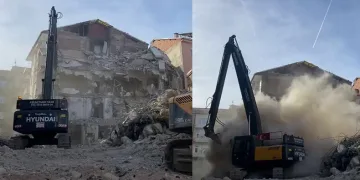 Elazığ’da ağır hasarlı binaların yıkımı sürüyor