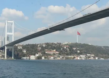 Tuzla Belediyesi’nden ailelere boğaz turu