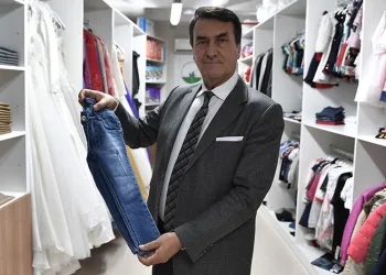 Sevgi Mağazası ihtiyaç sahiplerinin yanında