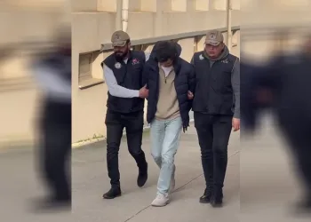 Adana’da firari FETÖ’cüler kıskıvrak yakalandı