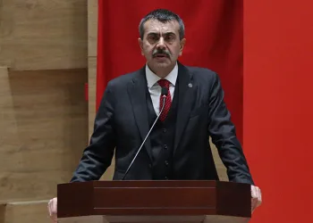 “Biz bütün kararlarımızı sizlerle alıyoruz”