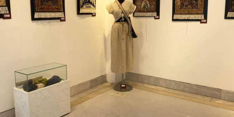 Bursa ipeği sergisi açıldı