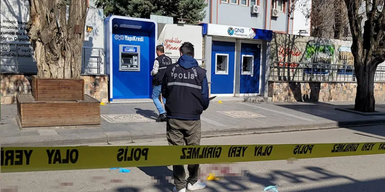 Diyarbakır’da silahlı kavga: 1 ölü