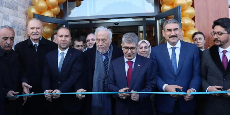 100. Yıl Millet Kütüphanesi hizmete açıldı