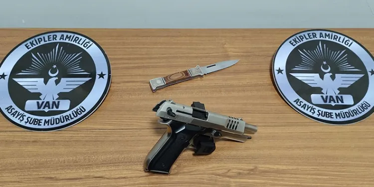 Van’da değişik suçlardan 20 kişi tutuklandı