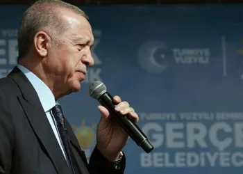 “Vesayete karşı dimdik ayakta durduk”