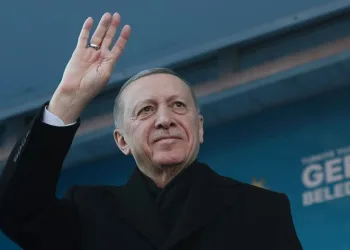 “Dertleri sadece çıkarlarını korumak”