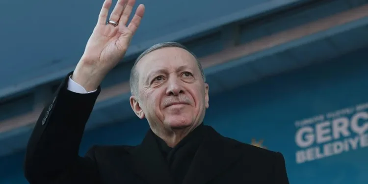 “Dertleri sadece çıkarlarını korumak”