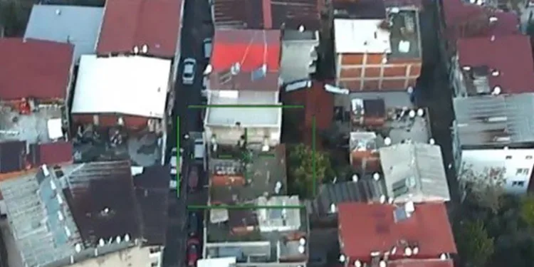 İzmir’de 147 adrese eş zamanlı şafak baskını