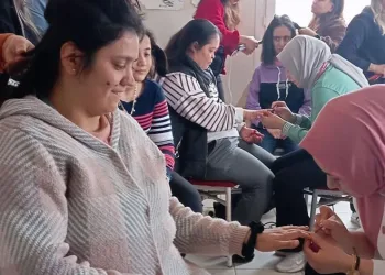 Kozan’da özel çocuklara kuaförlük kursu