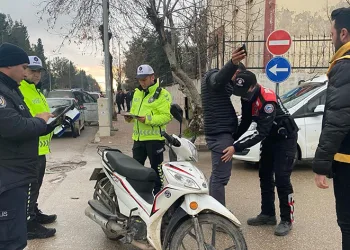 Okul önlerinde asayiş denetimi yapıldı
