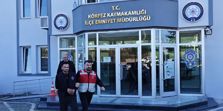 Aydınlatma kablosu çalan şüpheliler yakalandı