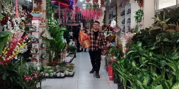 Çiçekçilerde 14 Şubat yoğunluğu