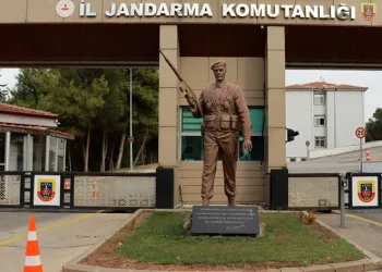 Jandarmanın çember operasyonunda 206 aranan şahıs yakalandı