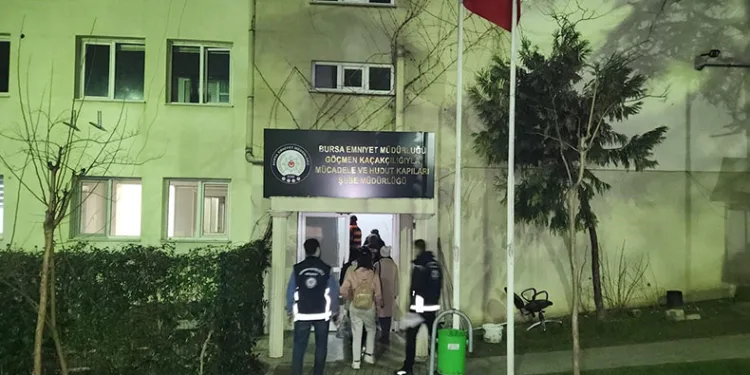 Çalışma izni olmayan yabancı uyruklu şahıslar yakalandı