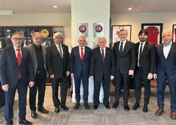 Osmangazi’de asfalt mesaisi hız kesmiyor