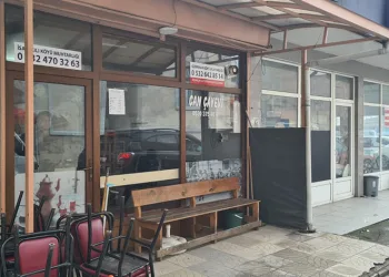 Çay ocağına hırsız girdi