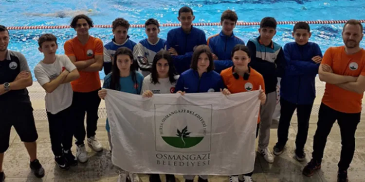 Osmangazili yüzücülerden büyük başarı