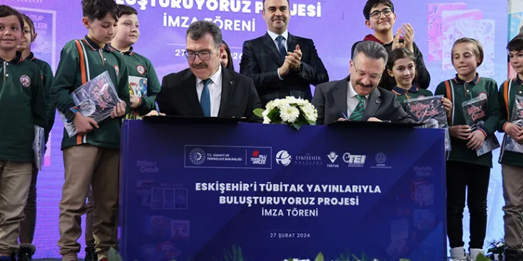 “Gençlerimiz başarı hikâyelerimize yeni sayfalar ekleyecek”