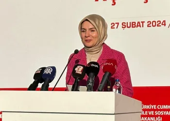 “Sahaya yansımayan politikanın kıymeti yoktur”