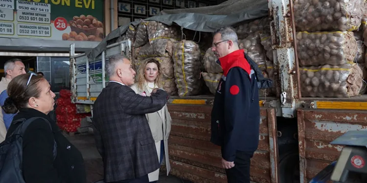 Adana’da patates ve soğana sıkı denetim