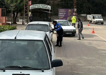 Adana’da 9 hükümlü yakalandı