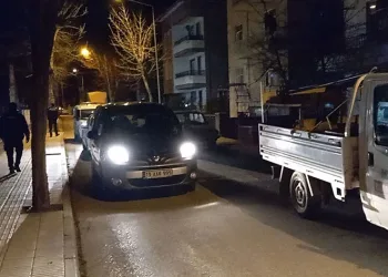 Çocuklarının kavgasını ayırmak isteyen baba bıçaklandı