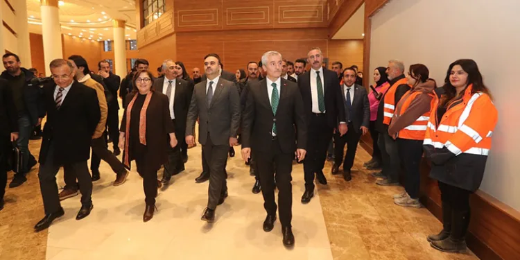 Bakan Kacır’dan tam not