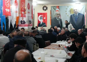 Kars’ta çok sayıda CHP’li MHP’ye katıldı