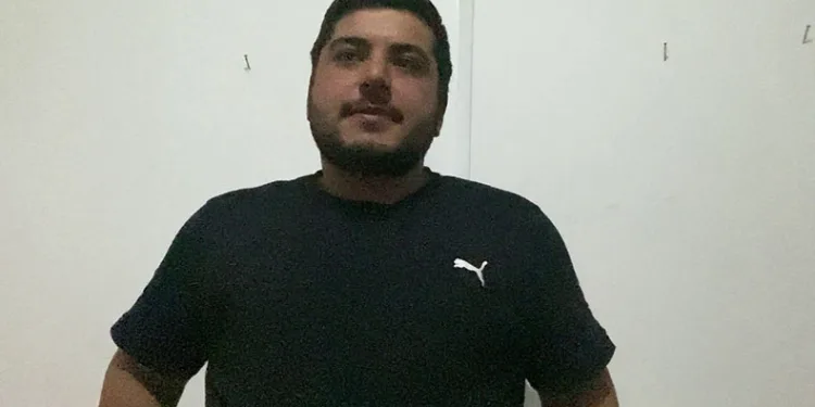 Direksiyonu kitlendi duvara girdi