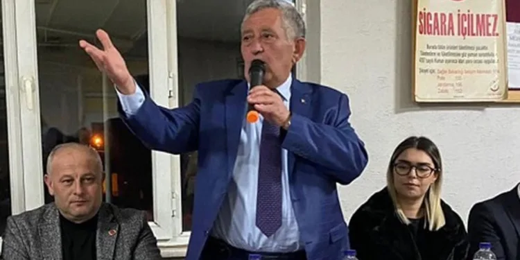 Yenişehir Başkan Aktaş’ı bağrına bastı