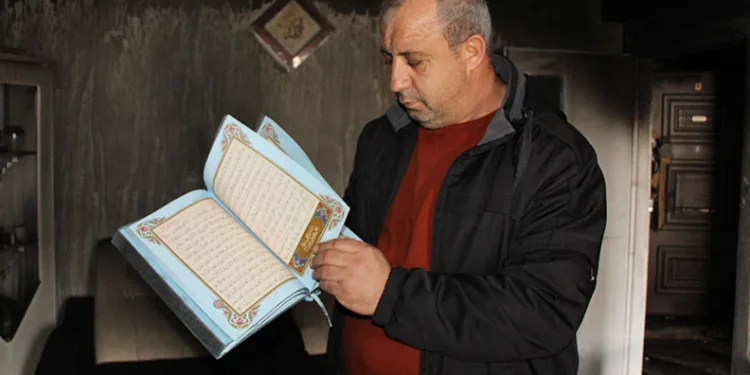 Küle dönen daireden geriye sadece Kur’an-ı Kerim kaldı