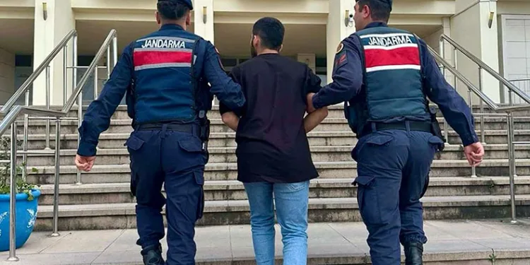 Jandarma genel asayiş uygulamasında 47 şahıs yakalandı